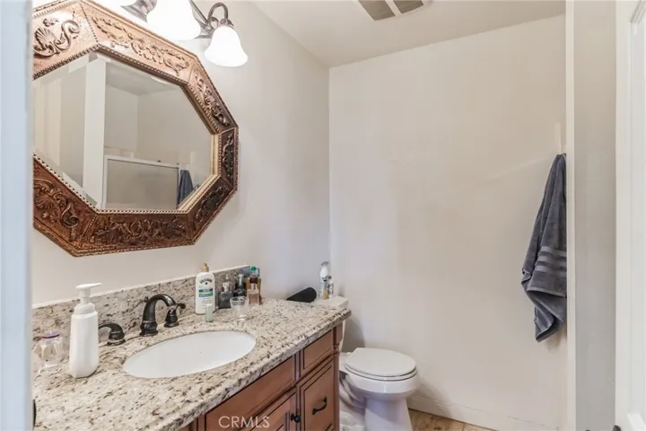 Master Bedroom (2nd floor) bathroom
