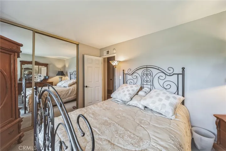 Guest bedroom (2nd floor) #2