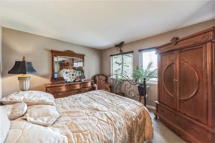 Guest bedroom (2nd floor) #1