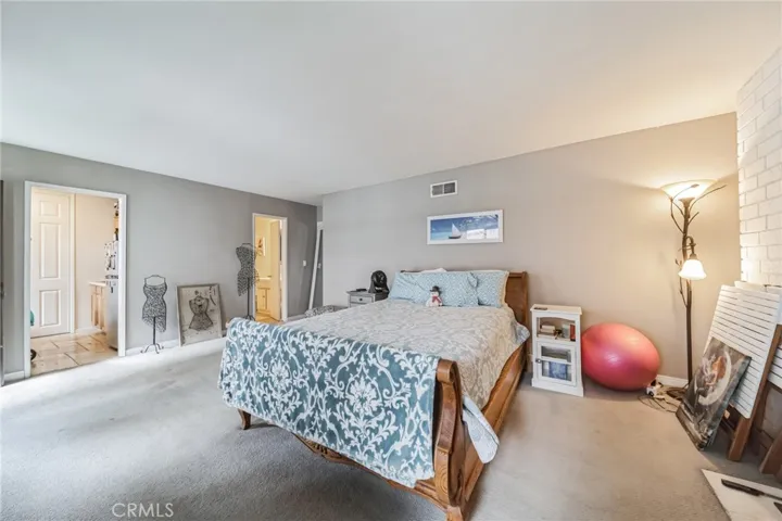 Master bedroom suite with seperate entrance and gas fireplace (2nd Floor) #3