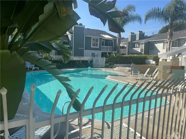 Pool fence View