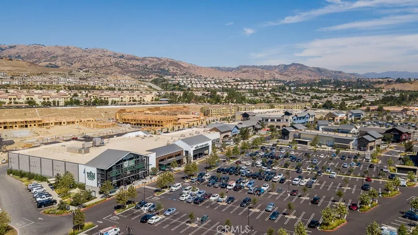 20319 Paseo Meriana, Porter Ranch, California 91326