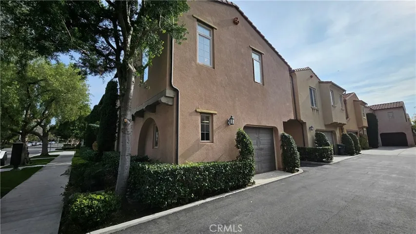 2 Iceberg Rose, Irvine, California 92620