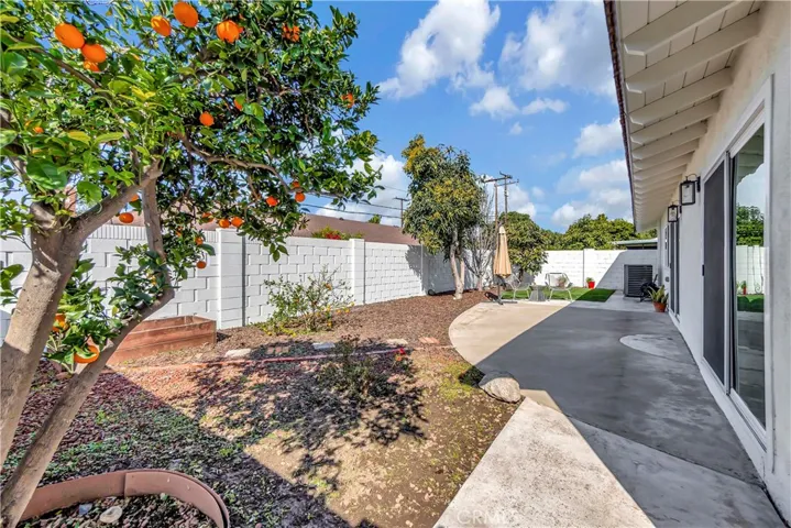 2030 N Williams Street, Santa Ana, California 92705
