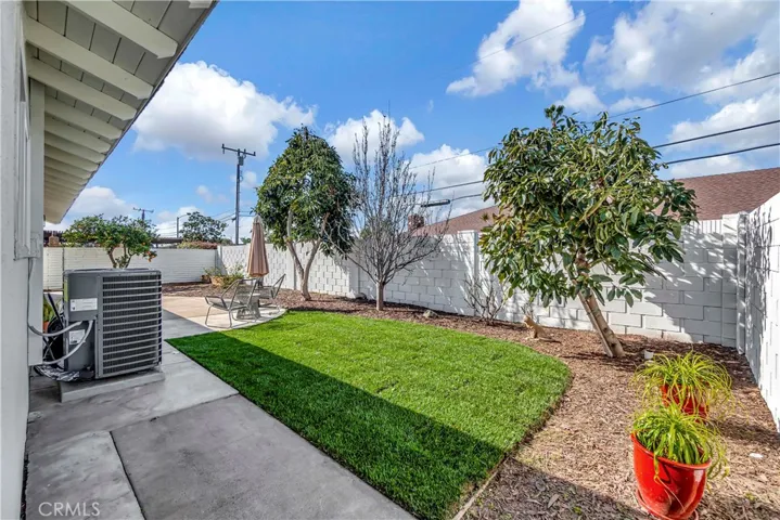 2030 N Williams Street, Santa Ana, California 92705