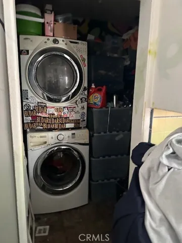 Each Units with Washer & Dryer Hookups.