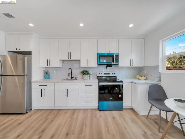 2039 42nd Ave, Oakland, California 94601