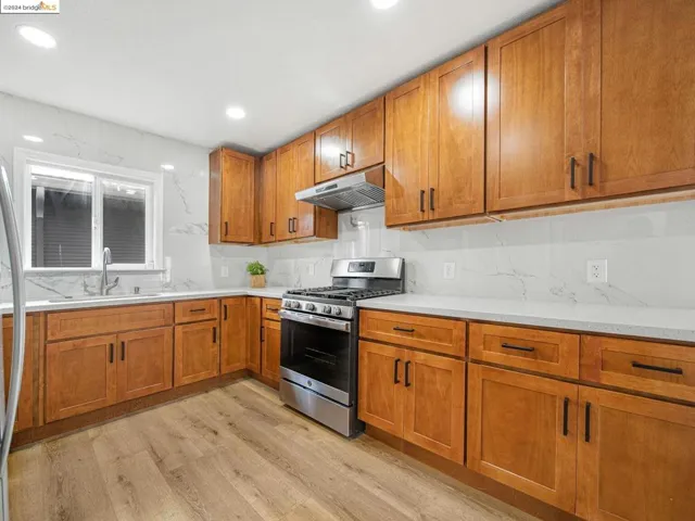 2039 42nd Ave, Oakland, California 94601