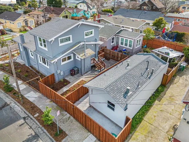 2039 42nd Ave, Oakland, California 94601