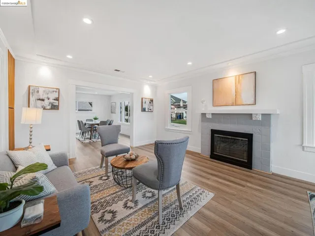 2039 42nd Ave, Oakland, California 94601