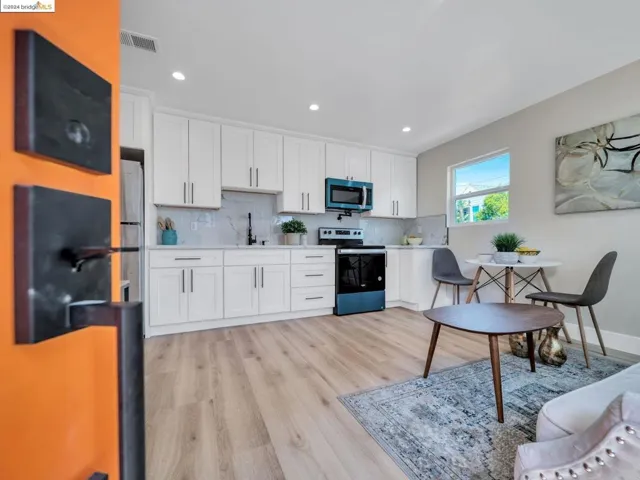 2039 42nd Ave, Oakland, California 94601