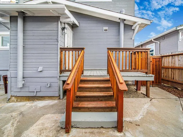 2039 42nd Ave, Oakland, California 94601