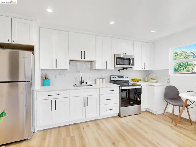 2039 42nd Ave, Oakland, California 94601