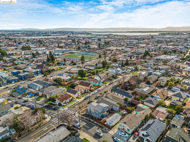 2039 42nd Ave, Oakland, California 94601
