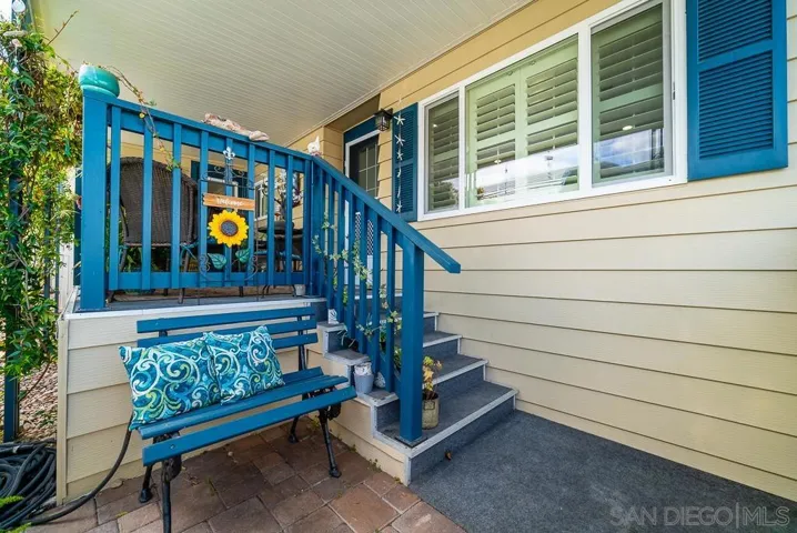 7257 San Luis St., Carlsbad, California 92011