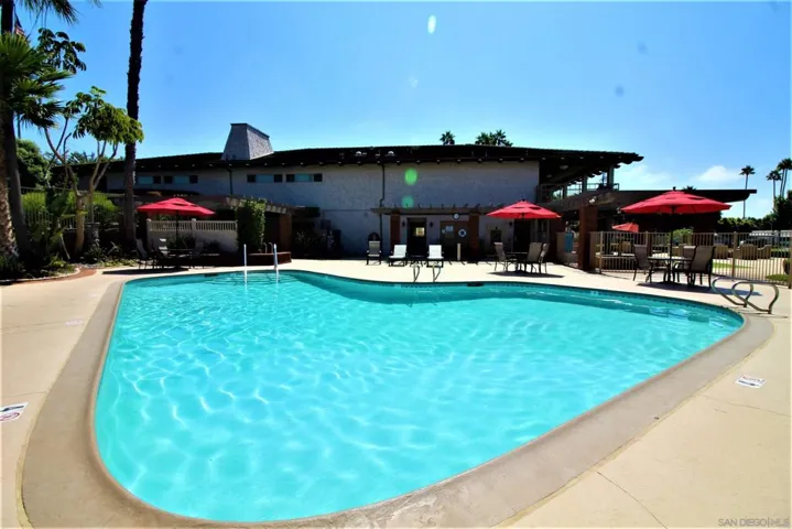 7257 San Luis St., Carlsbad, California 92011