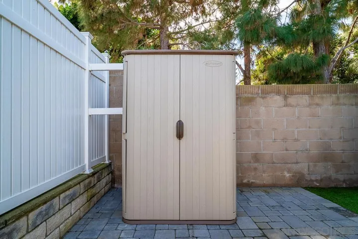 7257 San Luis St., Carlsbad, California 92011