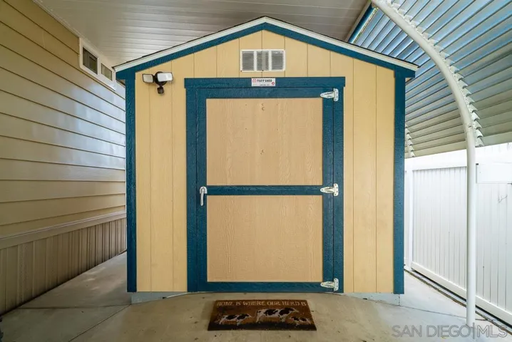 7257 San Luis St., Carlsbad, California 92011