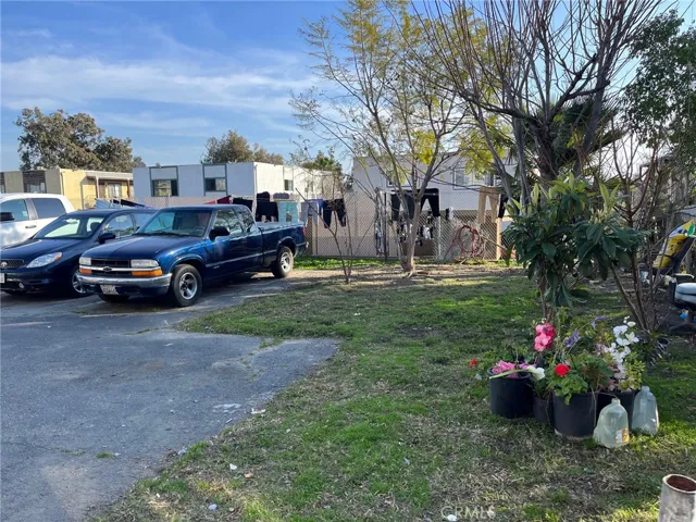 16025 Valencia Court, Fontana, California 92335