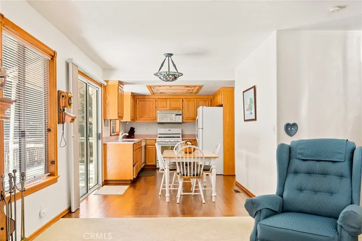 524 Merrimack Drive, Lake Arrowhead, California 92352