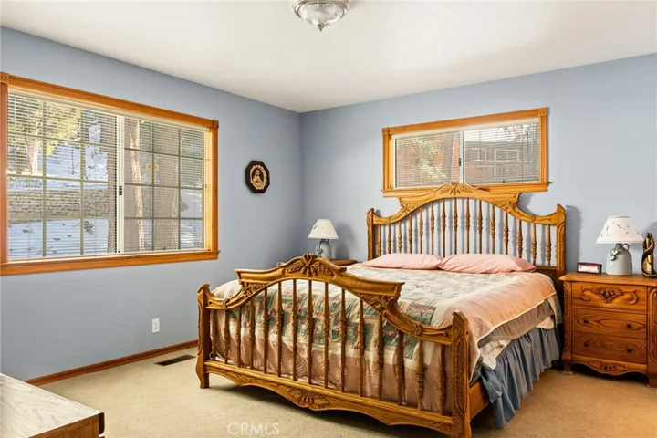 524 Merrimack Drive, Lake Arrowhead, California 92352