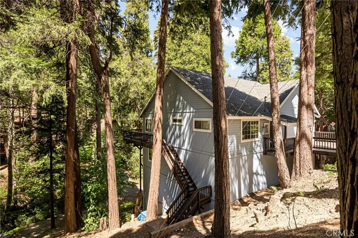 524 Merrimack Drive, Lake Arrowhead, California 92352