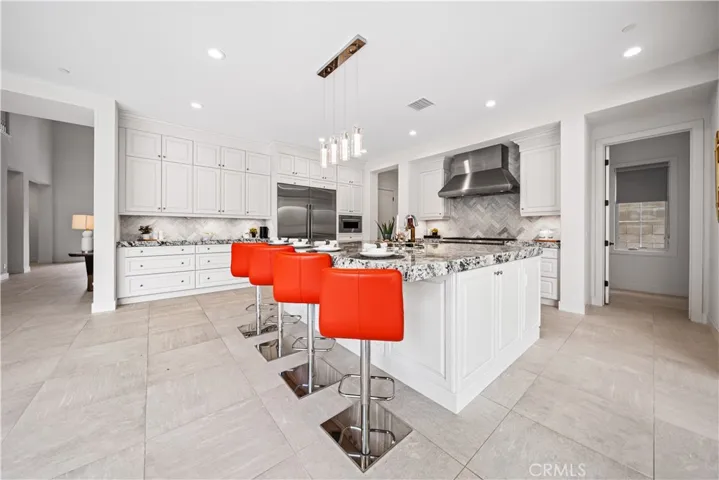 96 Interstellar, Irvine, California 92618