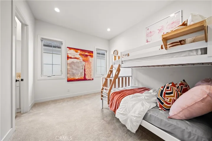 96 Interstellar, Irvine, California 92618