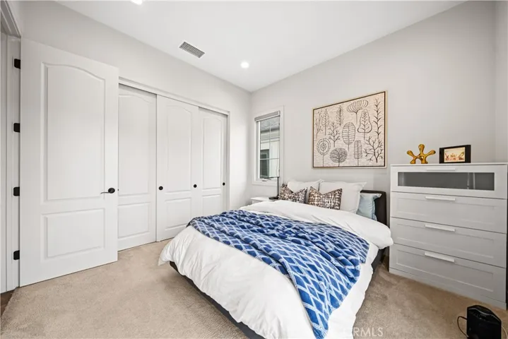 96 Interstellar, Irvine, California 92618
