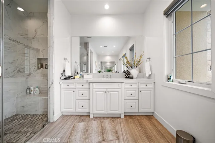 96 Interstellar, Irvine, California 92618