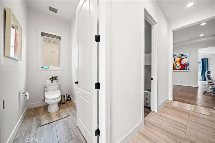 96 Interstellar, Irvine, California 92618
