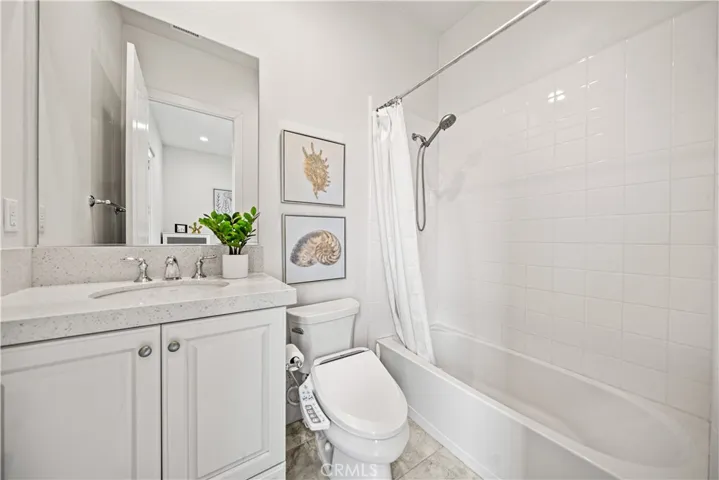 96 Interstellar, Irvine, California 92618