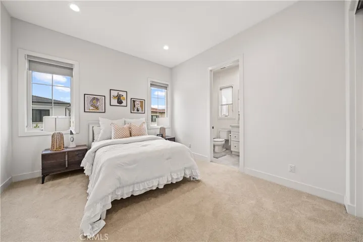 96 Interstellar, Irvine, California 92618