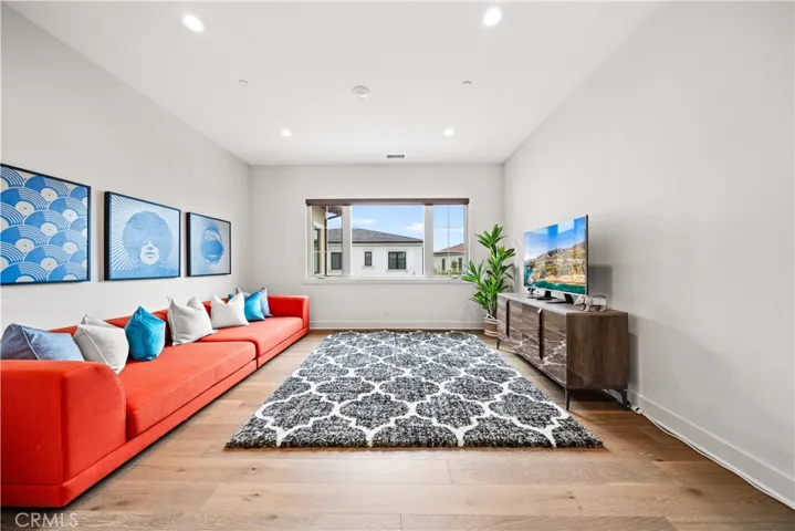 96 Interstellar, Irvine, California 92618