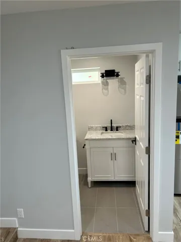 8539 Belmar Avenue, Northridge, California 91324