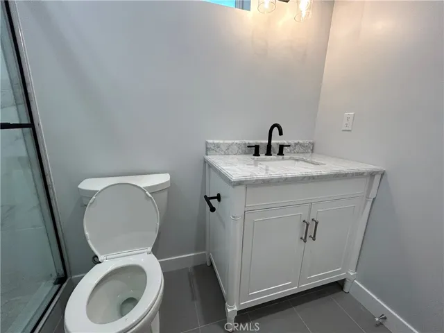 8539 Belmar Avenue, Northridge, California 91324