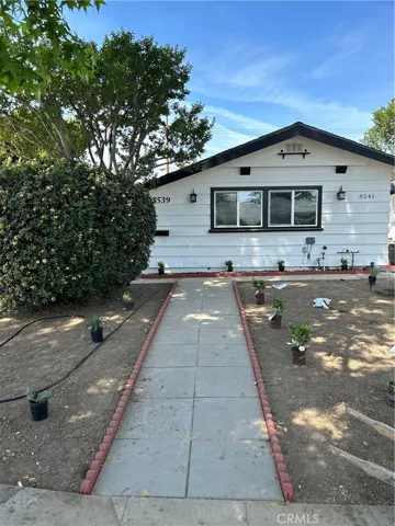 8539 Belmar Avenue, Northridge, California 91324