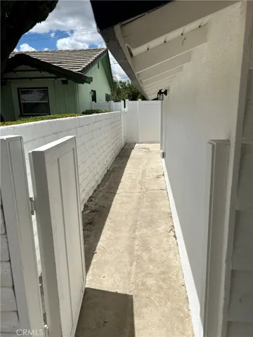 8539 Belmar Avenue, Northridge, California 91324