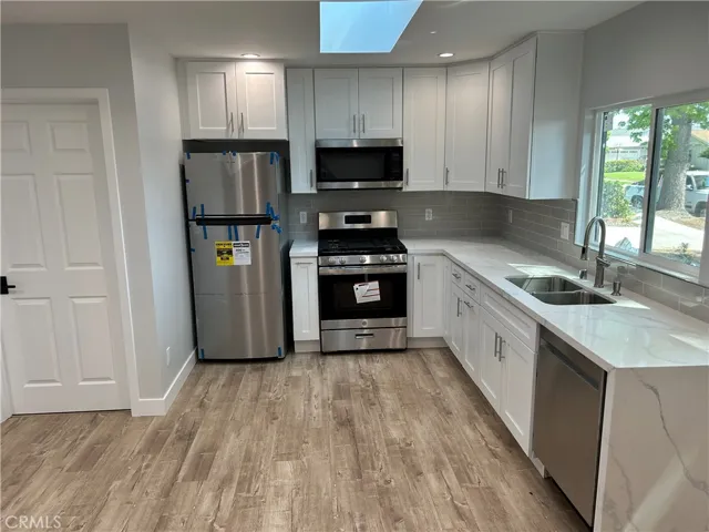 8539 Belmar Avenue, Northridge, California 91324