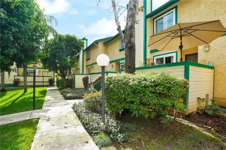 1610 S Mayflower Avenue B, Monrovia, California 91016