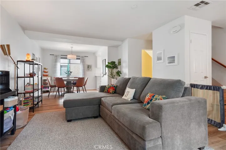 1610 S Mayflower Avenue B, Monrovia, California 91016