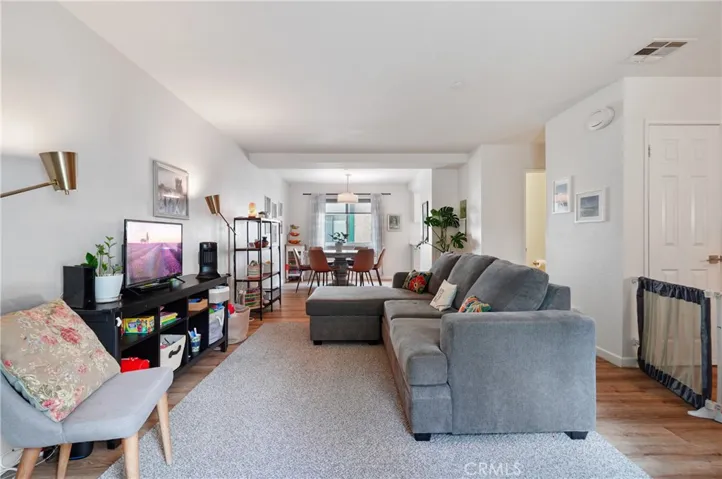 1610 S Mayflower Avenue B, Monrovia, California 91016
