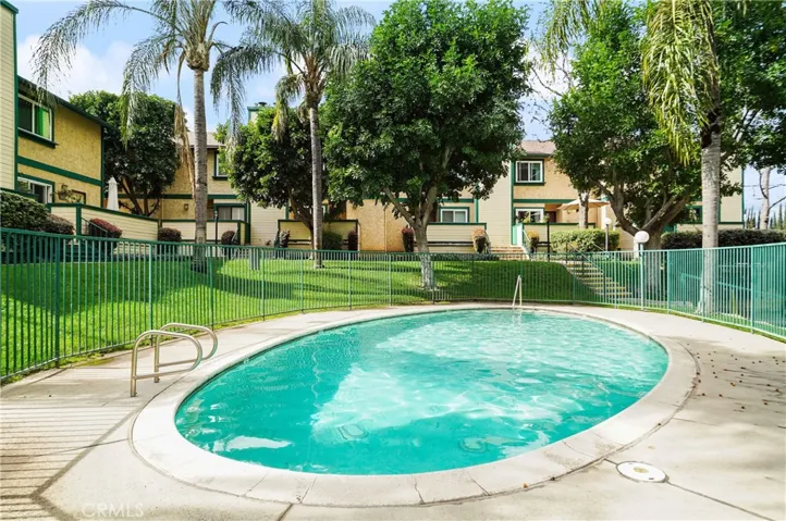1610 S Mayflower Avenue B, Monrovia, California 91016