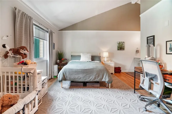 1610 S Mayflower Avenue B, Monrovia, California 91016