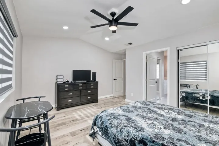 1475 Saddle Way, Oceanside, California 92057