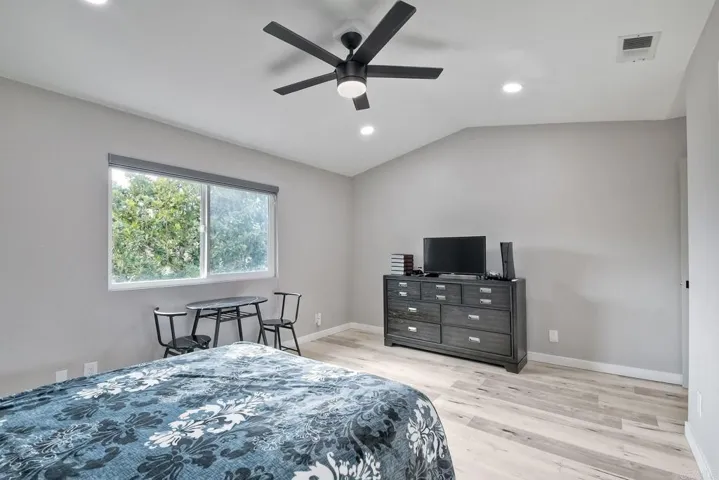 1475 Saddle Way, Oceanside, California 92057