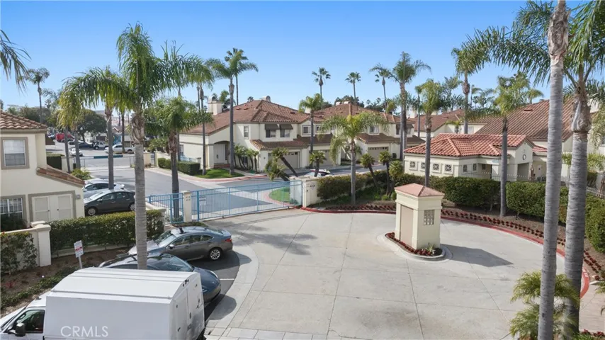 514 Pierside Circle, Huntington Beach, California 92648