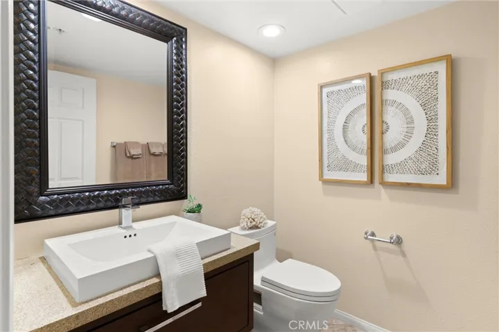514 Pierside Circle, Huntington Beach, California 92648