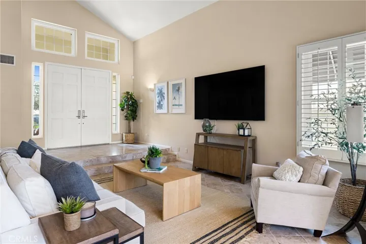 514 Pierside Circle, Huntington Beach, California 92648