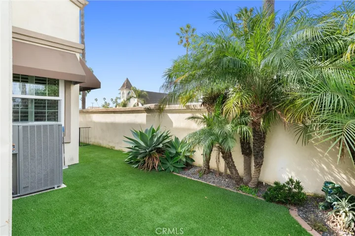 514 Pierside Circle, Huntington Beach, California 92648